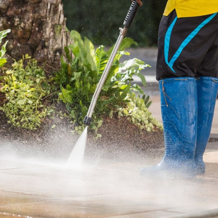 Driveway cleaning in Stoke-on-Trent